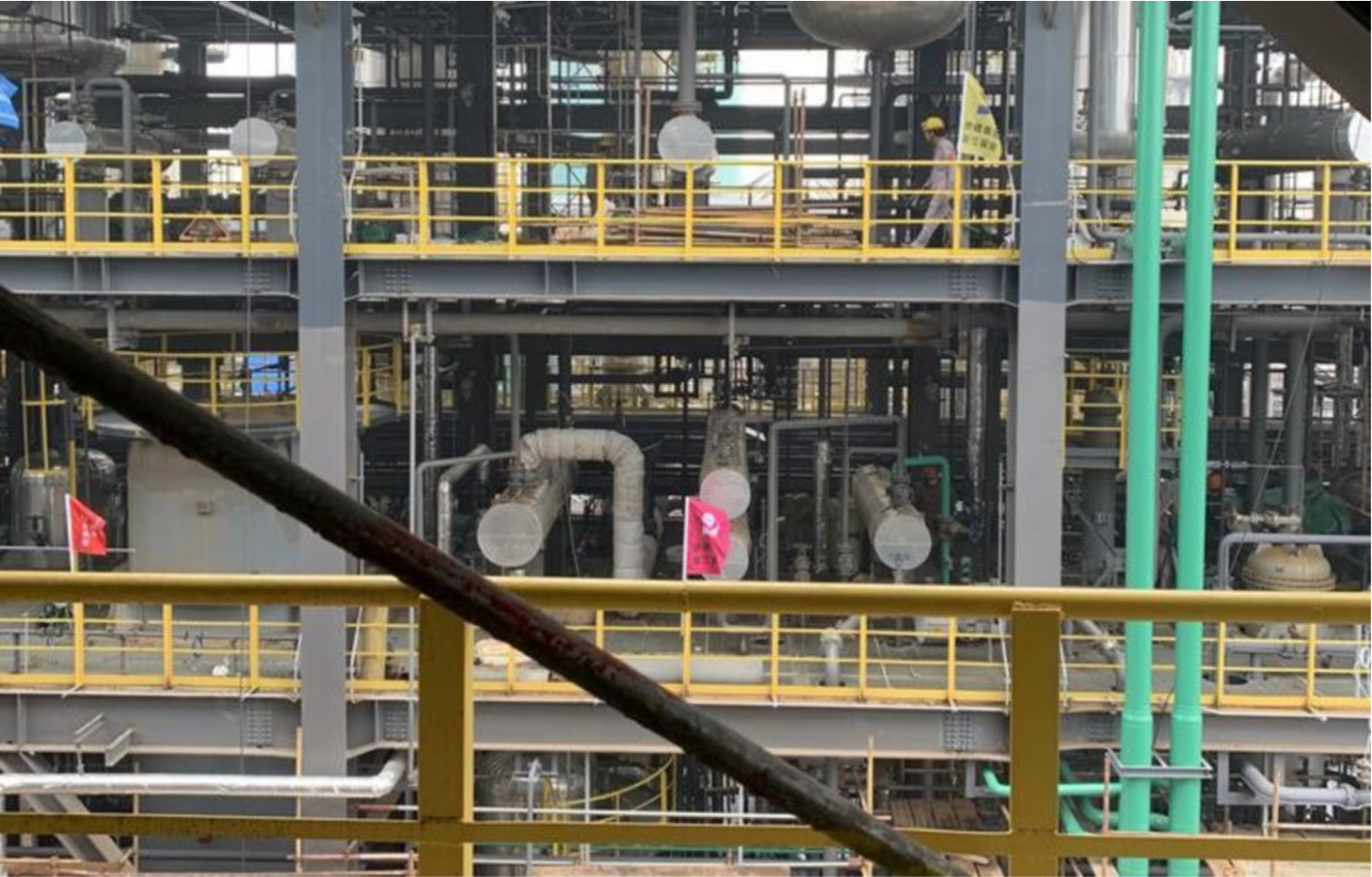 防爆伺服電機(jī)在樹(shù)脂加工改造設(shè)備上方案